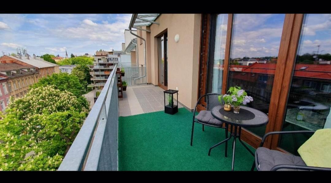 Apartman Jako Doma ออลอโมตซ์ ภายนอก รูปภาพ